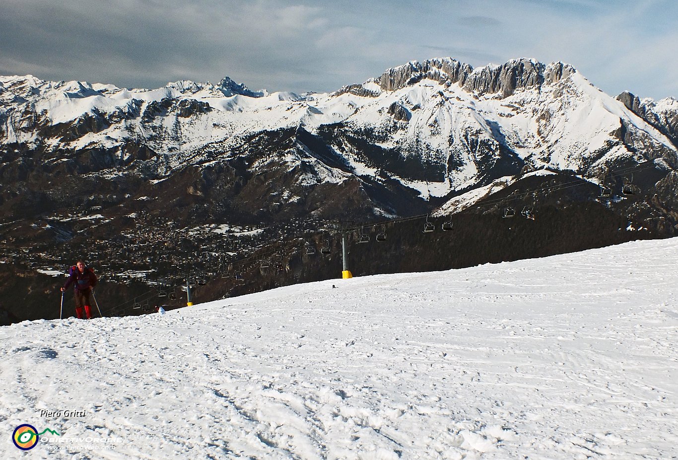 41 la pista di sci con vista in Presolana.JPG